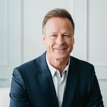 Portrait of David Ellis, Broker/Owner.